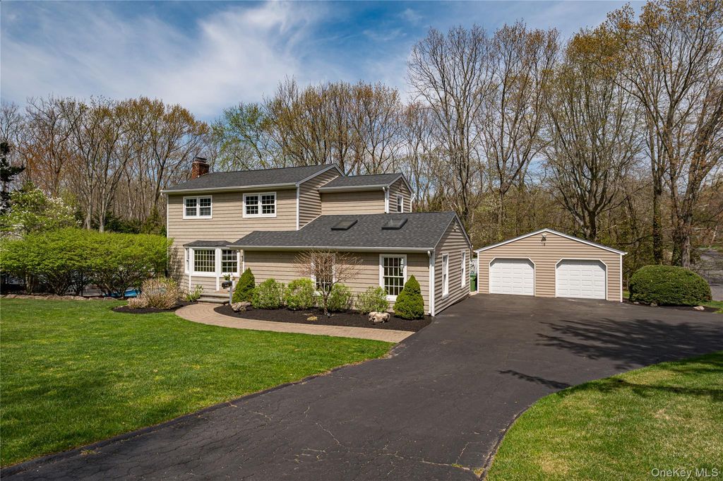 Photo of 18 Pilgrim Drive, Port Jefferson, NY 11777 (MLS # 986664)