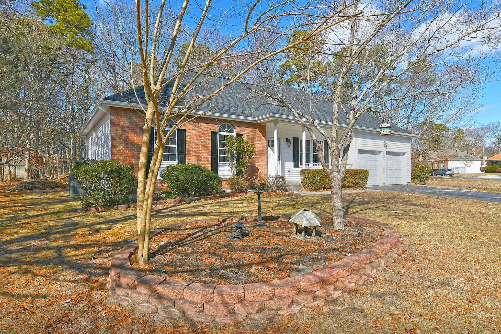 26 Timber Ridge Drive, Coram, New York image 2