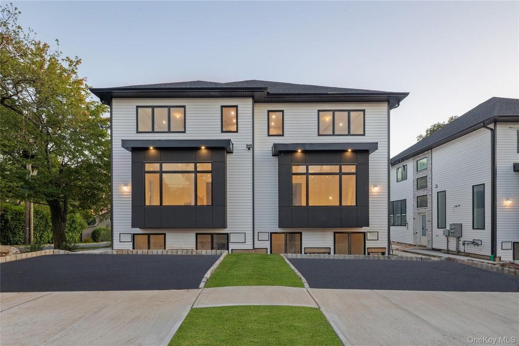 Photo of 18 W Funston Avenue #211, Spring Valley, NY 10977 (MLS # 939473)