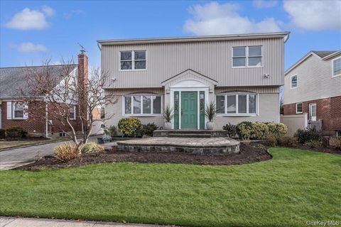 175 Primrose Drive, North New Hyde Park, NY 11040 - MLS#: 944415