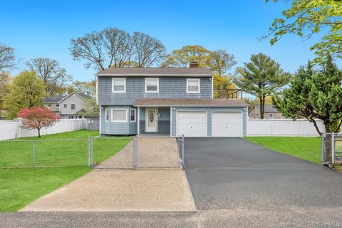 Photo of 25 Gould Road, Centereach, NY 11720 (MLS # 994471)