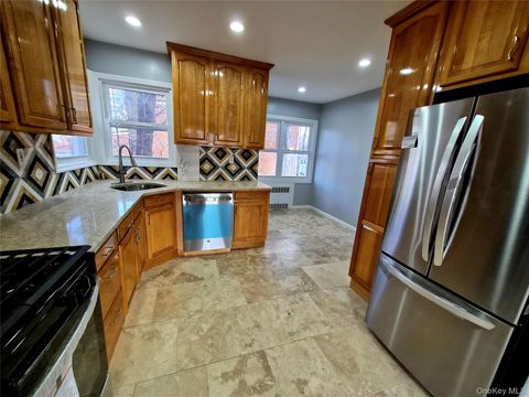 8019 Utopia Parkway, Jamaica Estates, NY 11432 - MLS#: 941111