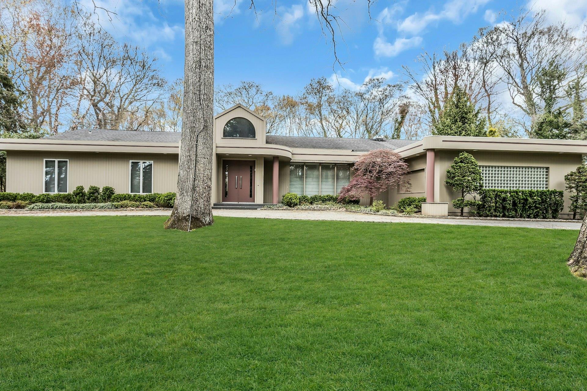 5 Valerie Drive