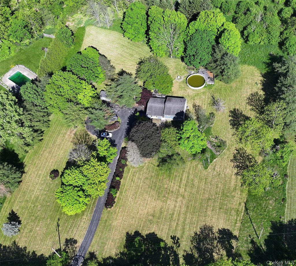 Photo of 215 Prospect Road, Monroe, NY 10950 (MLS # 978536)