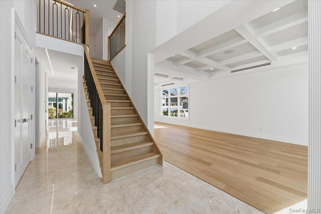 Photo of 132 Park Street, Woodmere, NY 11598 (MLS # 951014)