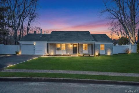 Photo of 22 Tinder Lane, Lake Grove, NY 11755 (MLS # 976155)
