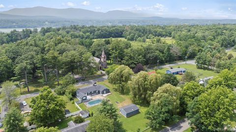 Homes For Sale - 44 Woods Road<br/> Tivoli, NY 12583