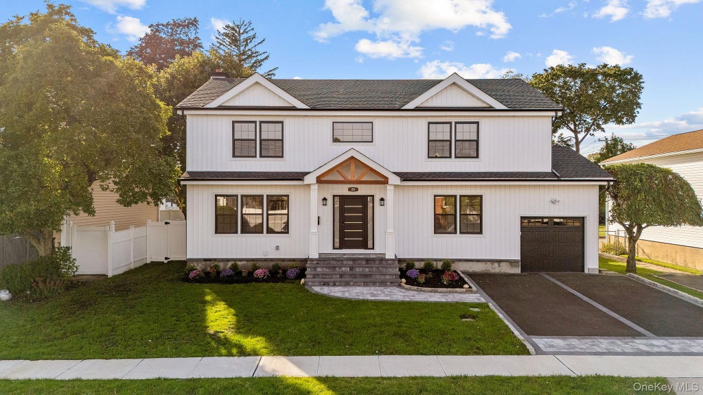 Photo of 29 Melanie Lane, Syosset, NY 11791 (MLS # 1056312)