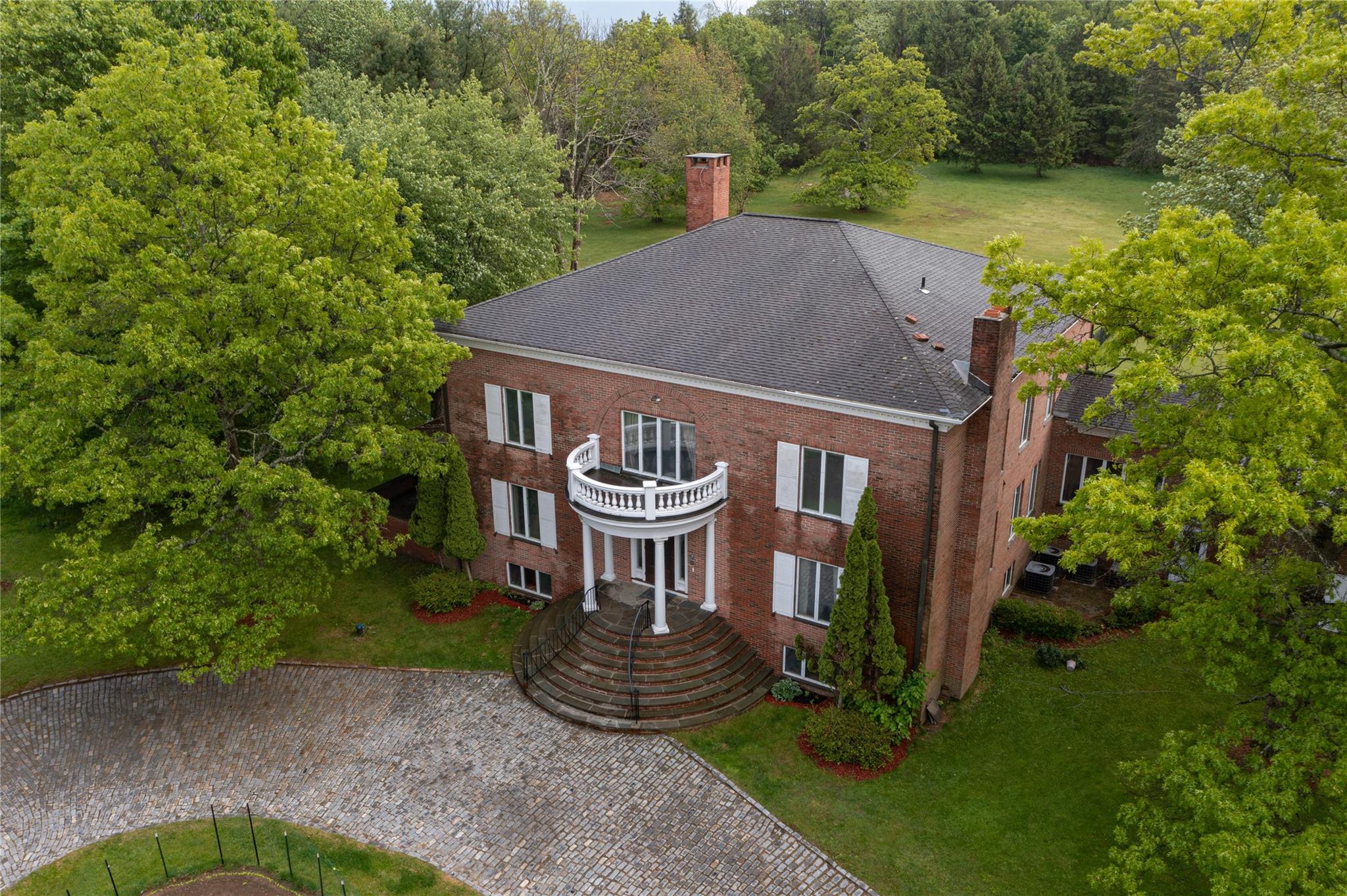 604 N Quaker Hill Road, Pawling, New York image 2