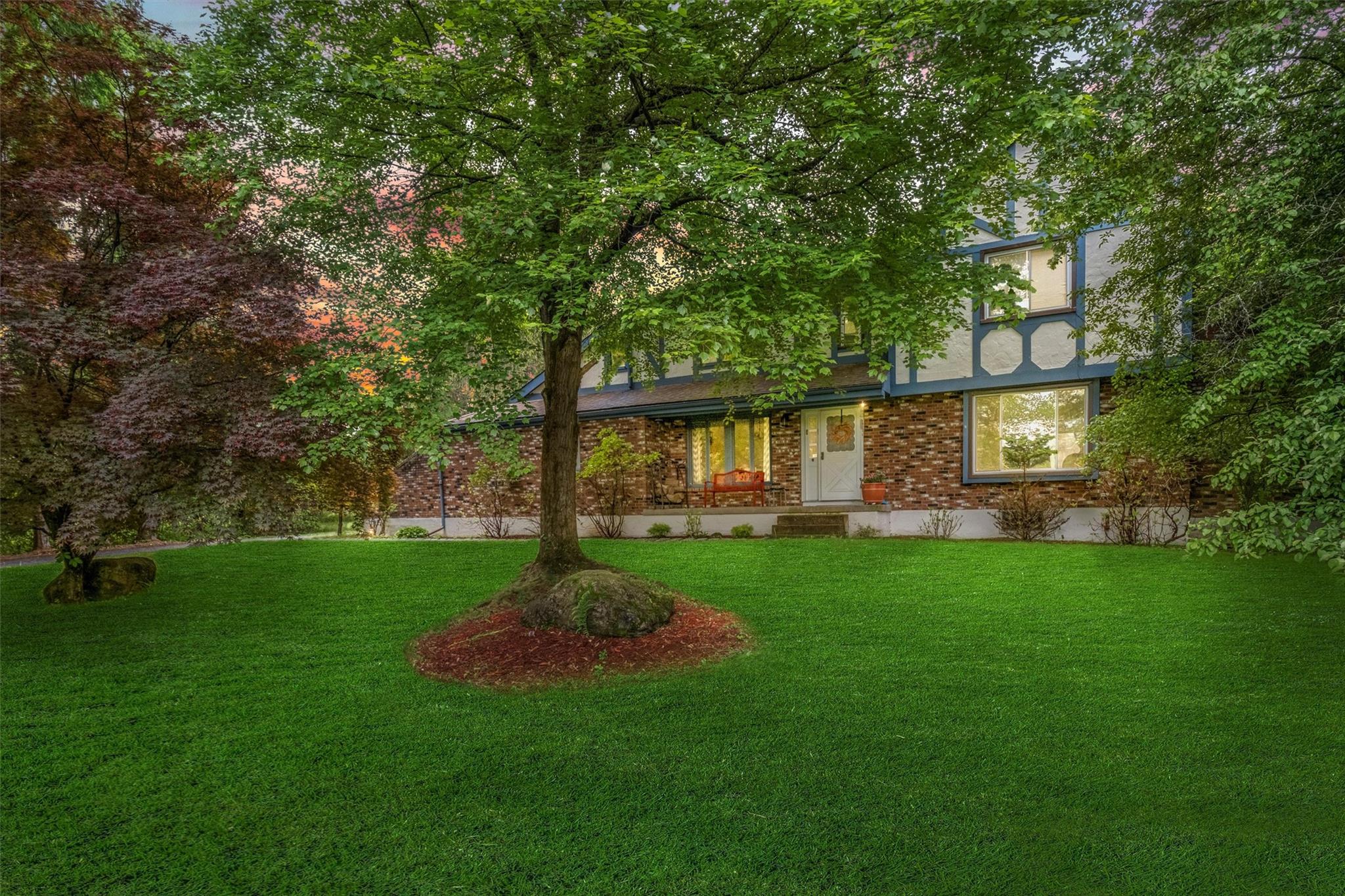 Sebastian Court, Hopewell Junction, New York - 4 Bedrooms  
3 Bathrooms  
12 Rooms - 