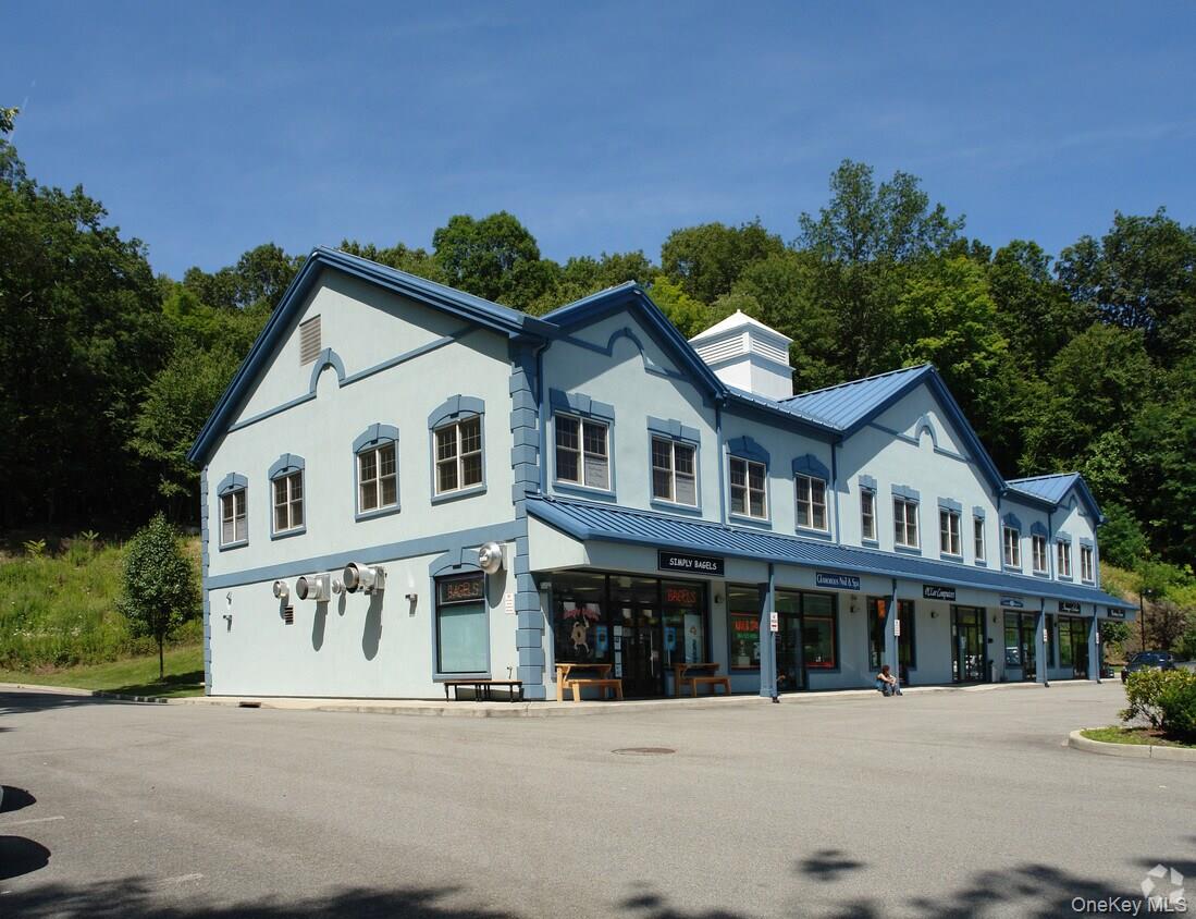 Photo 1 of 17 — 17 Peekskill Hollow Road 2, Putnam Valley, NY 10579
