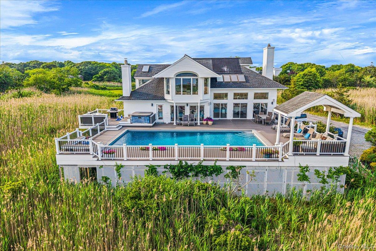 13 Bay Meadow