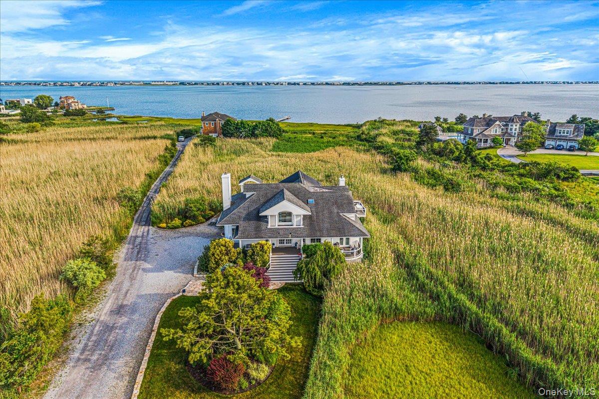 13 Bay Meadow