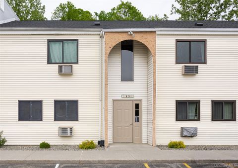 Apartment For Rent - 19 Scarborough Lane #A<br/> Wappingers Falls, NY 12590