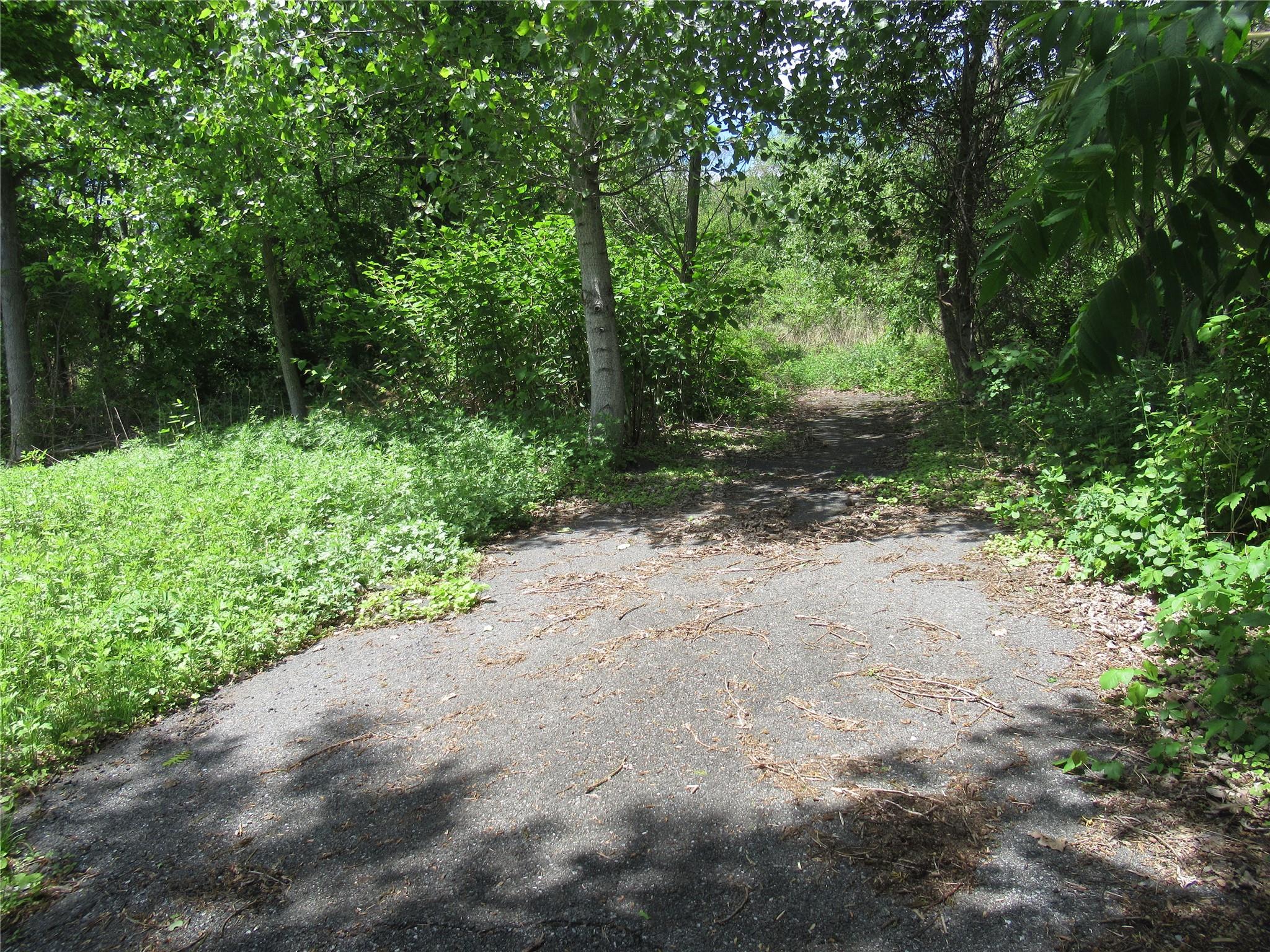 Overlook Drive, Pawling, New York image 3