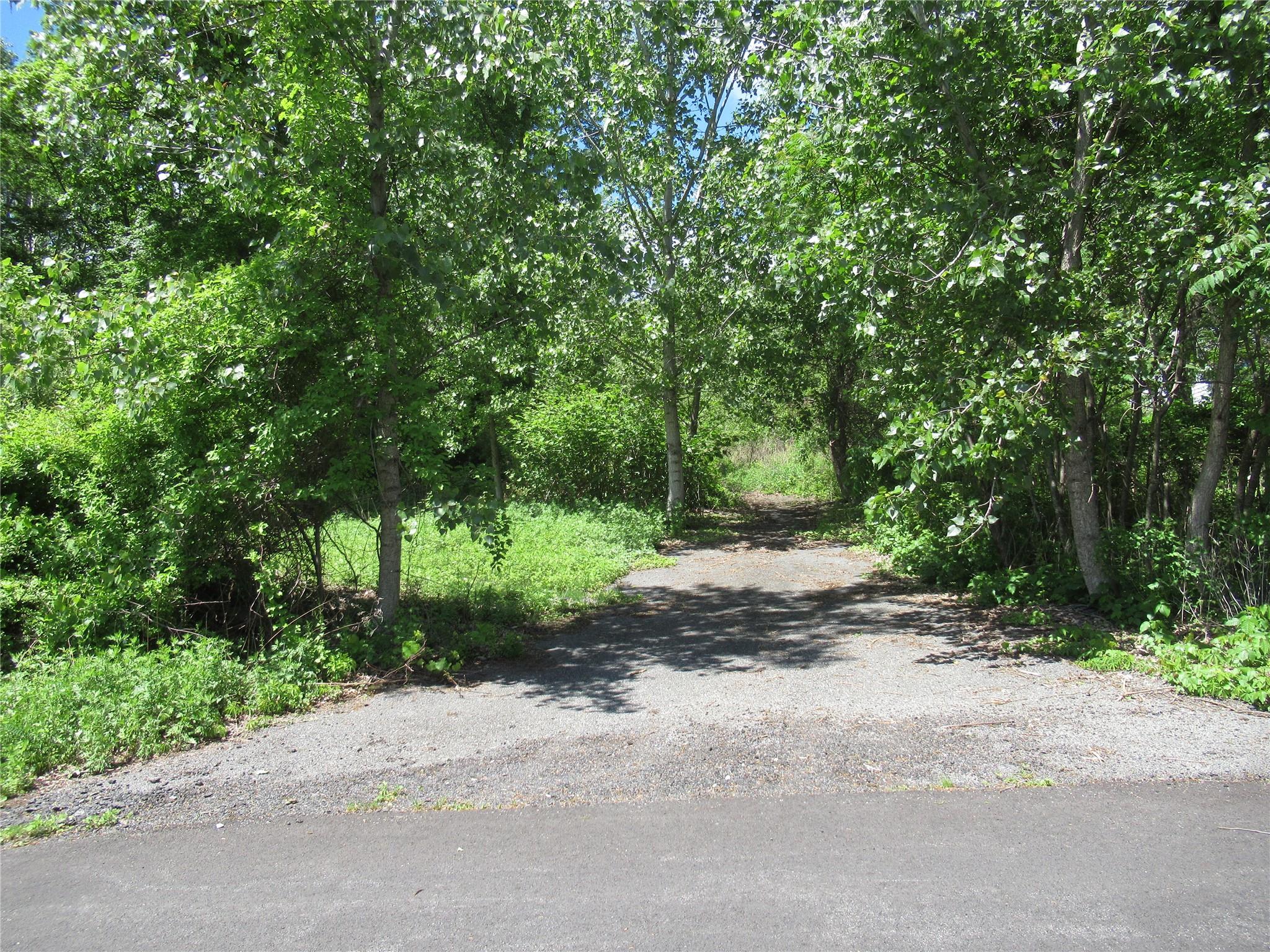 Overlook Drive, Pawling, New York image 2
