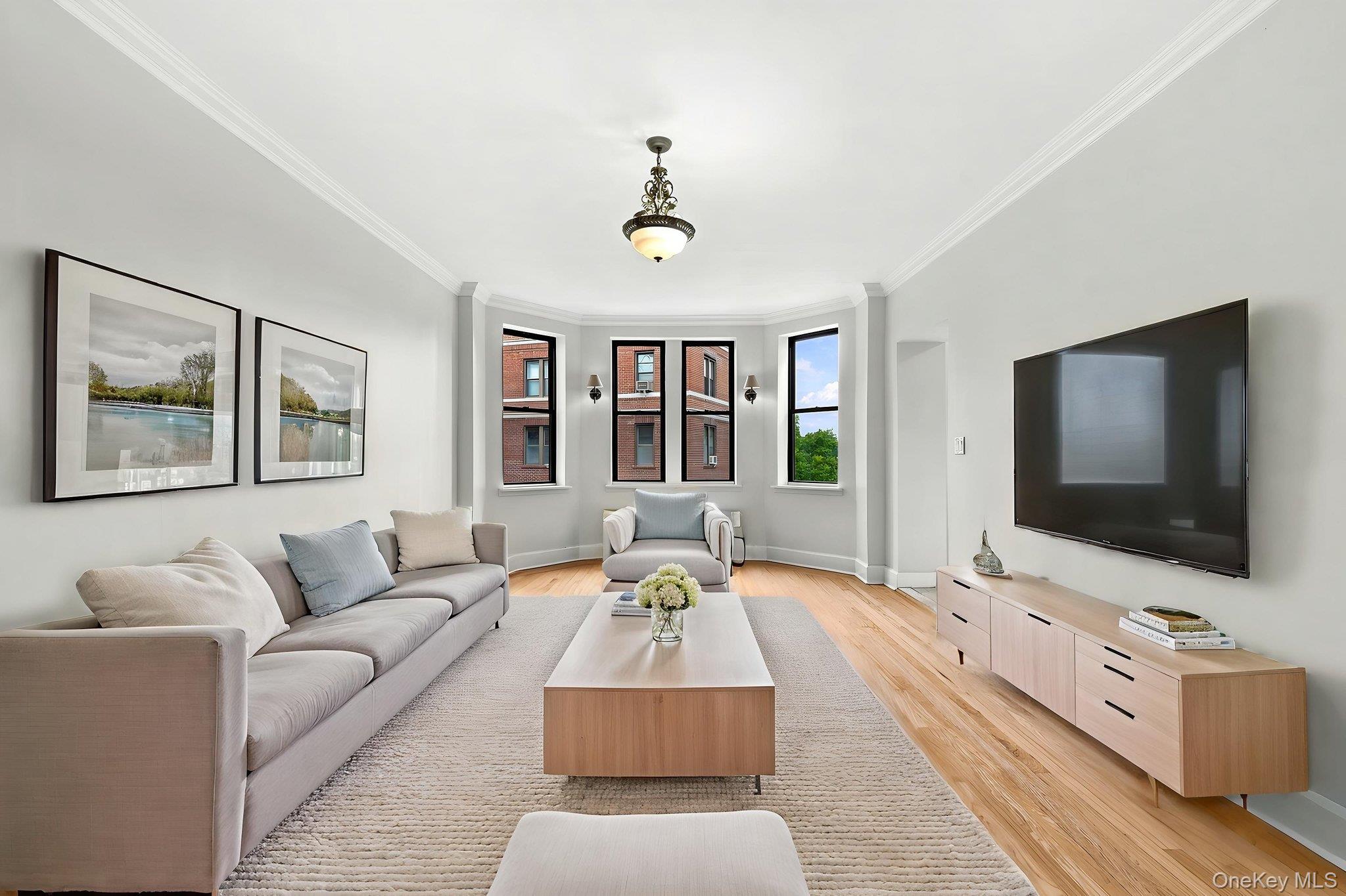 11 Alden Road 5L
