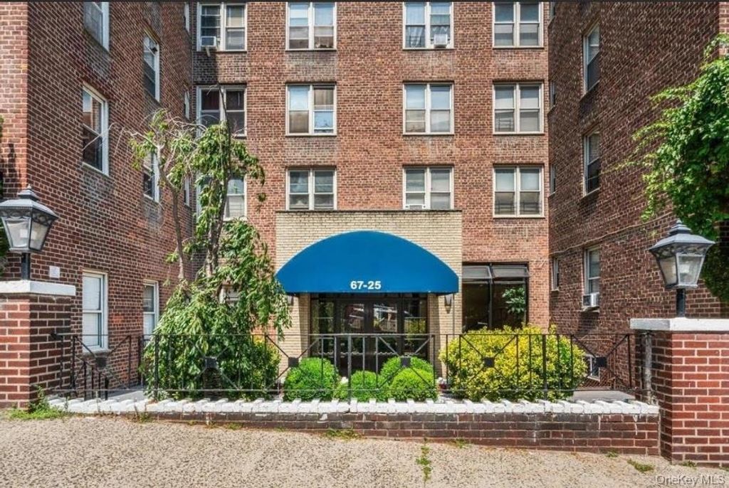 Photo of 67-25 Dartmouth Street #3K, Forest Hills, NY 11375 (MLS # 1000581)