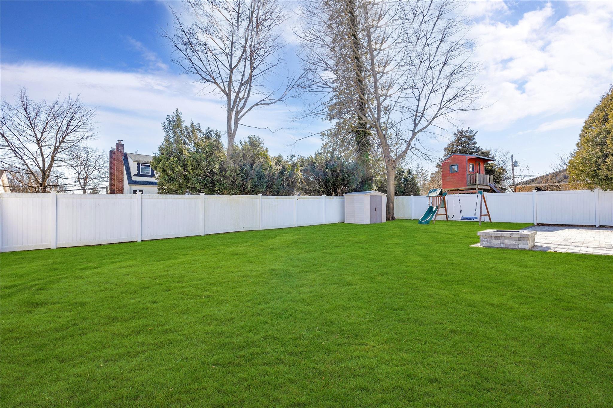 4 Yale Place, Farmingdale, New York image 23