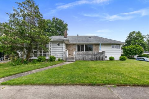 11 Webb Hill Road Great Neck NY 11020