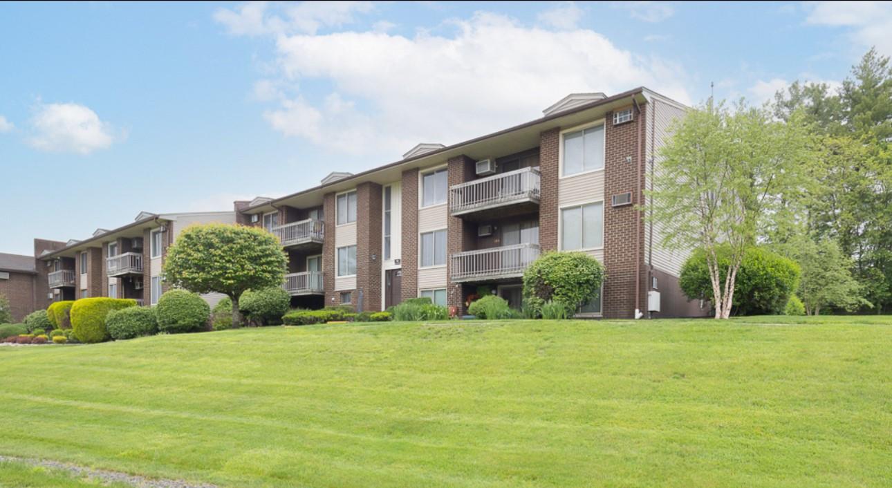 104 Country Club Lane #104, Pomona, New York image 3