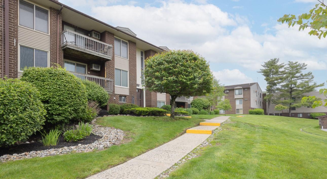 104 Country Club Lane #104, Pomona, New York image 5
