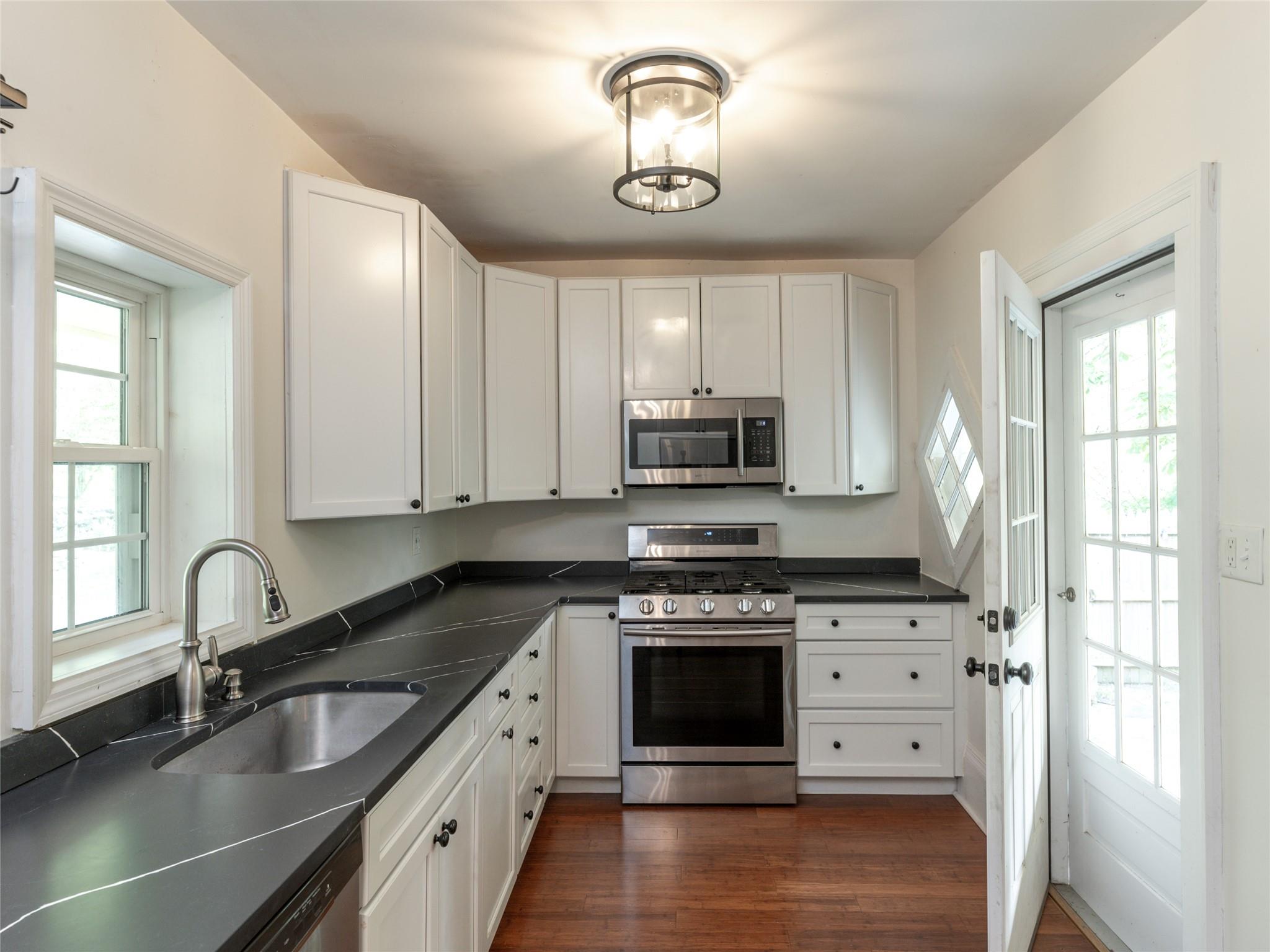 78 Closter Road, Palisades, New York image 24