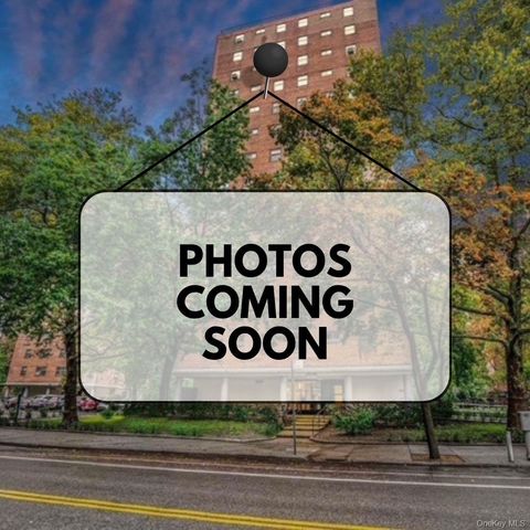 Photo of 21-41 34th Avenue #7B, Astoria, NY 11106 (MLS # 919617)