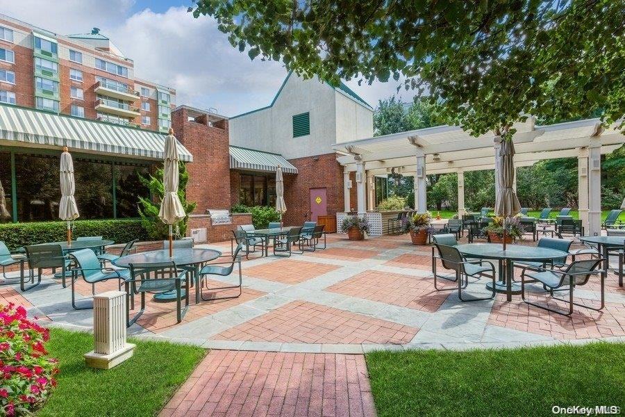 100 Hilton Avenue #M9, Garden City, New York image 35