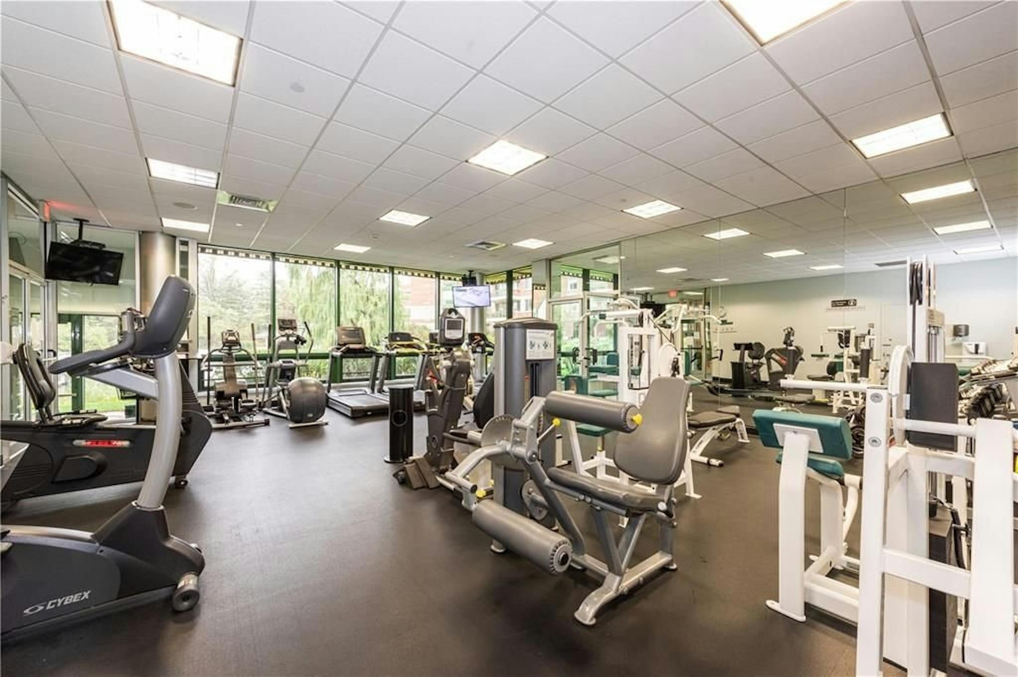 100 Hilton Avenue #M9, Garden City, New York image 33