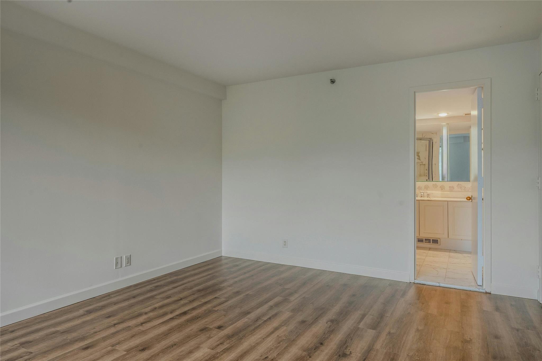 100 Hilton Avenue #M9, Garden City, New York image 18