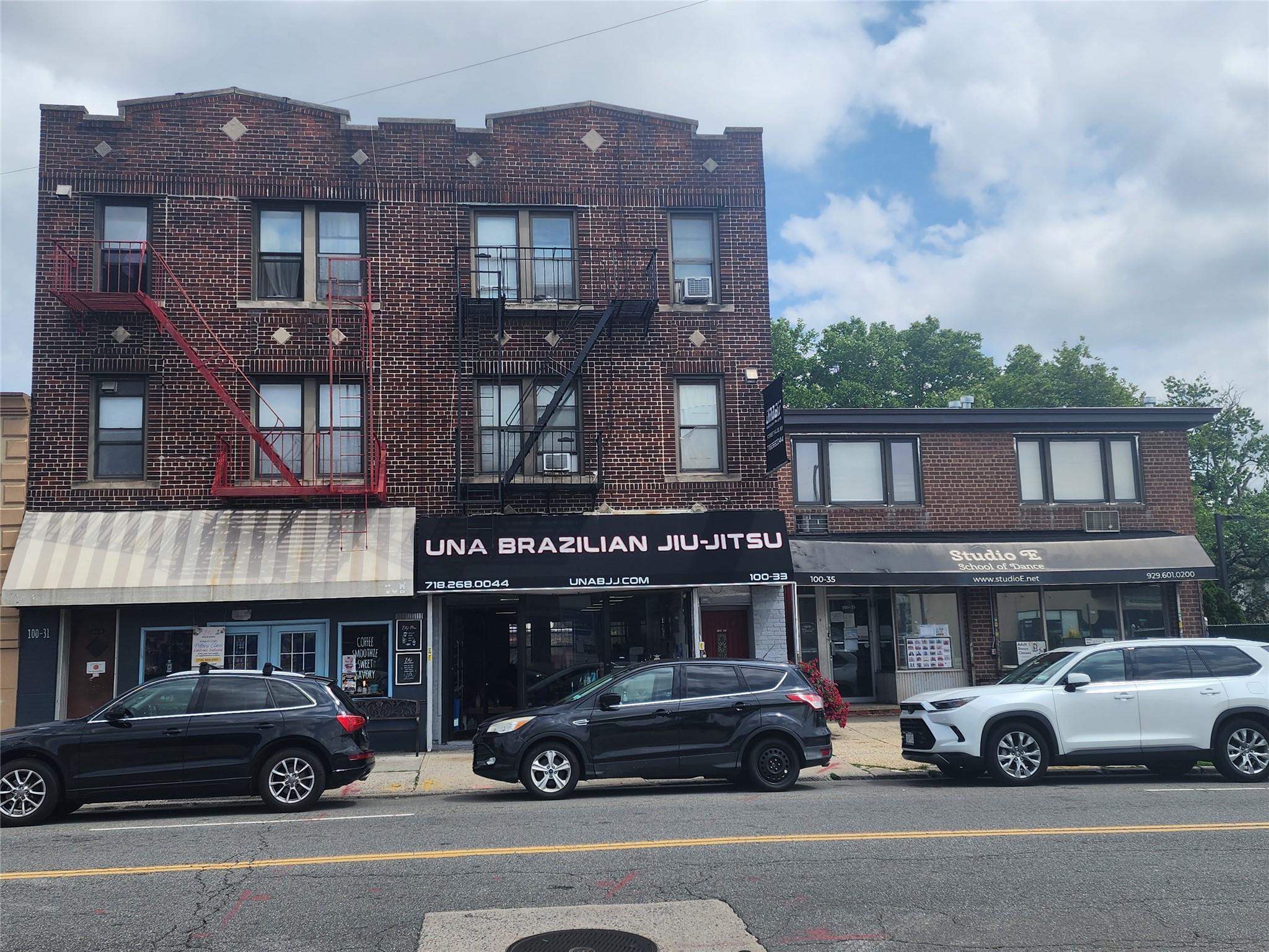 Metropolitan Avenue, Forest Hills, Queens, NY - 8 Bedrooms  
6 Bathrooms - 