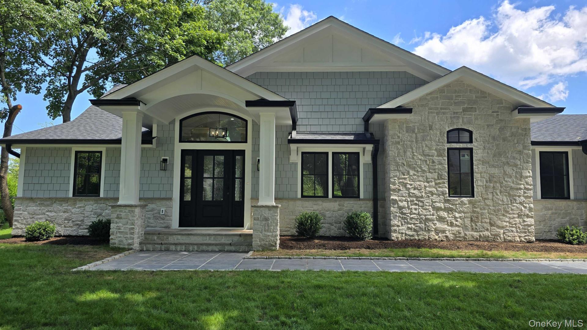 30 Roslyn Drive