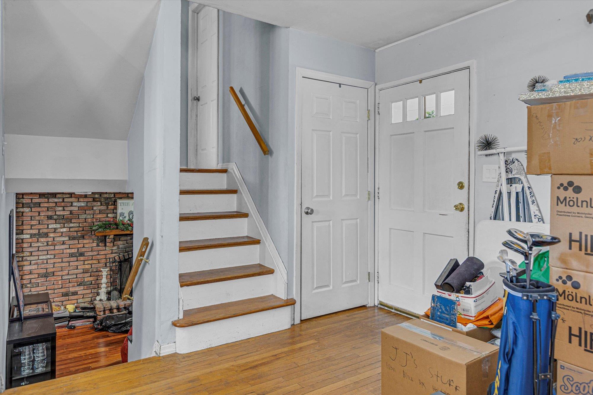 68 Picket Lane, Centereach, New York image 2