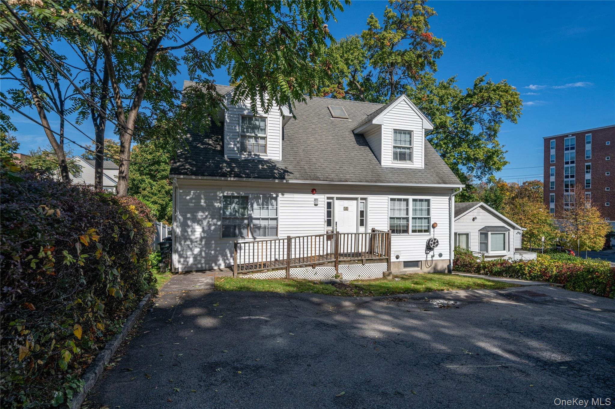 15 Summit Avenue