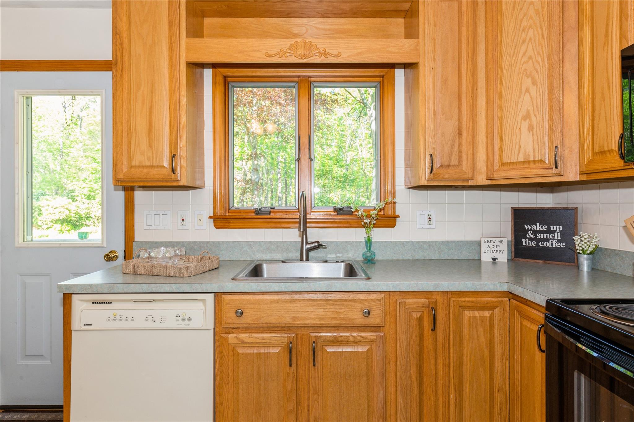 63 Hunter Avenue, Miller Place, New York image 10