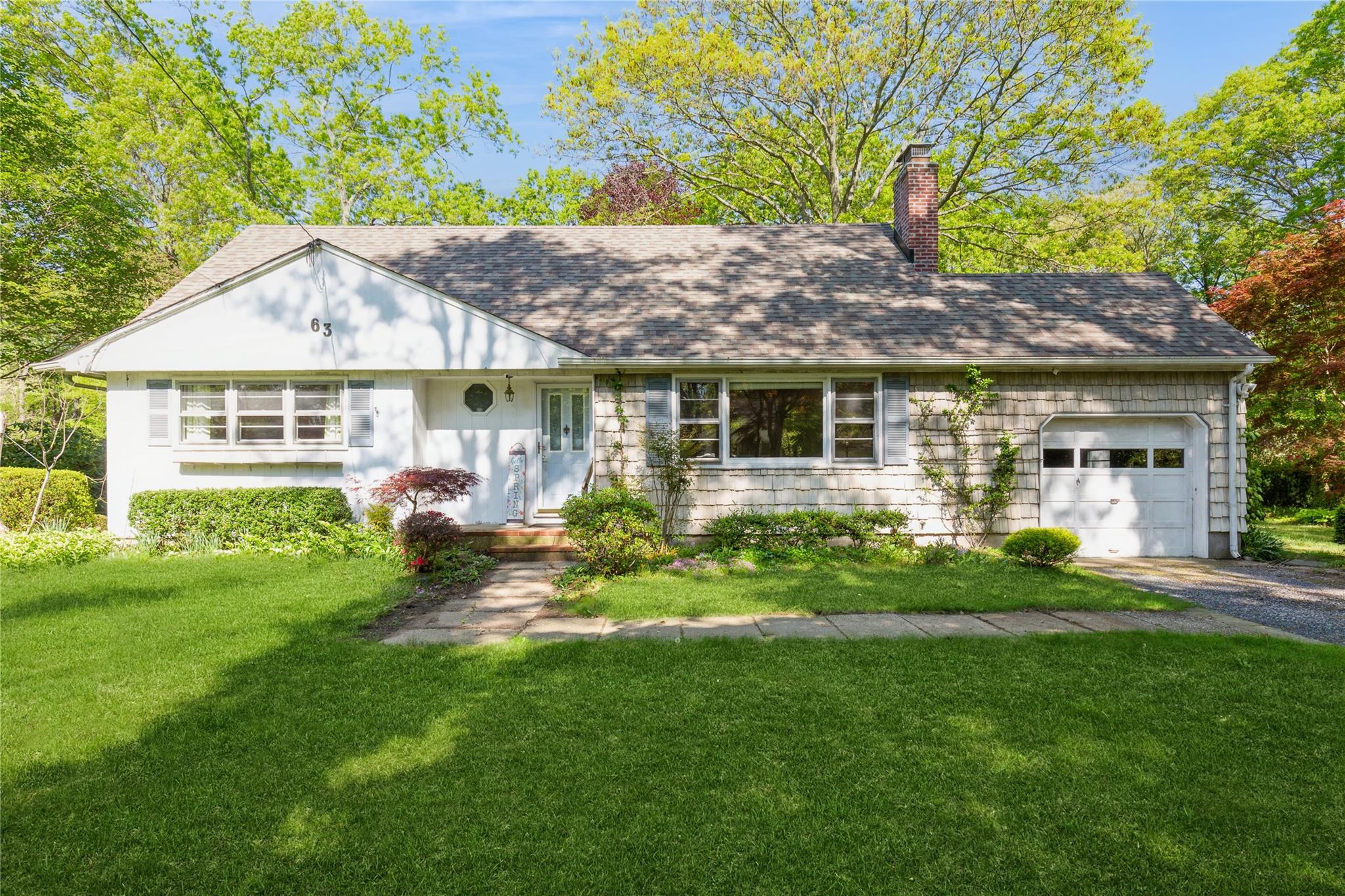63 Hunter Avenue, Miller Place, New York image 1