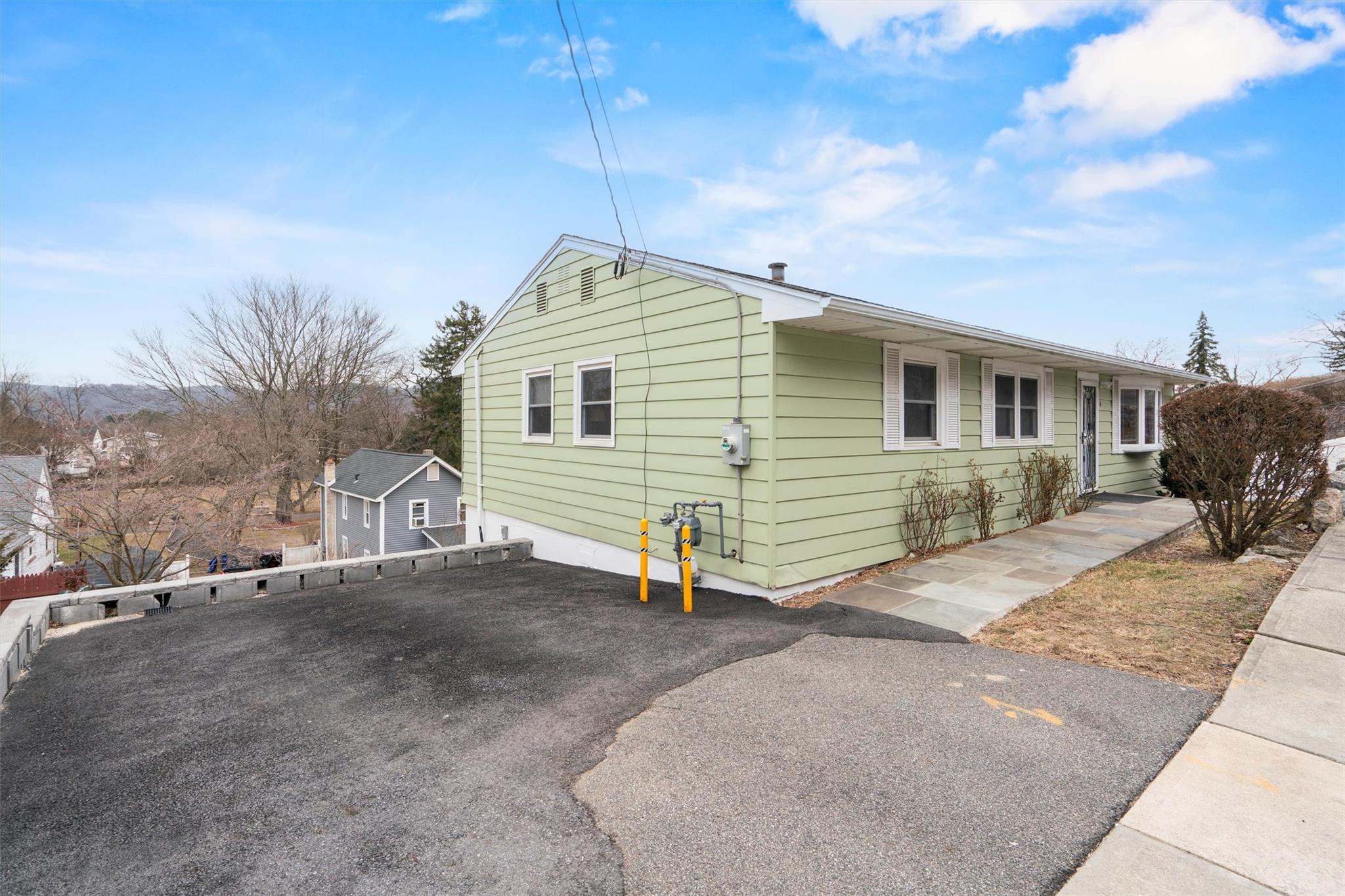 4 Oak Avenue, Highland Falls, New York image 2