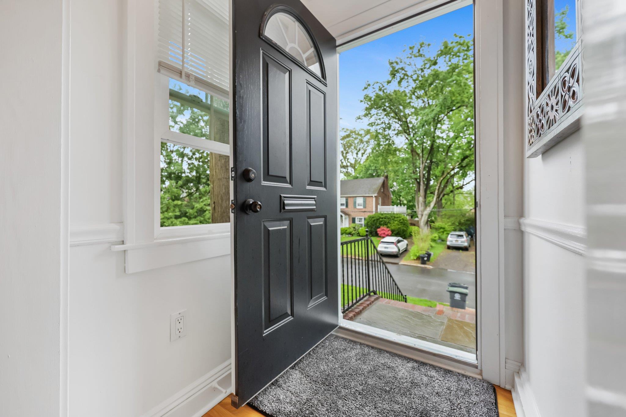 15 Bogert Avenue, White Plains, New York image 2