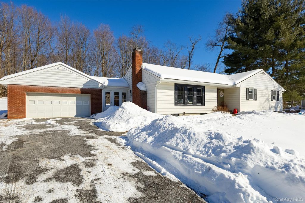 Photo of 29 McAllister Drive, Pleasant Valley, NY 12569 (MLS # 957744)