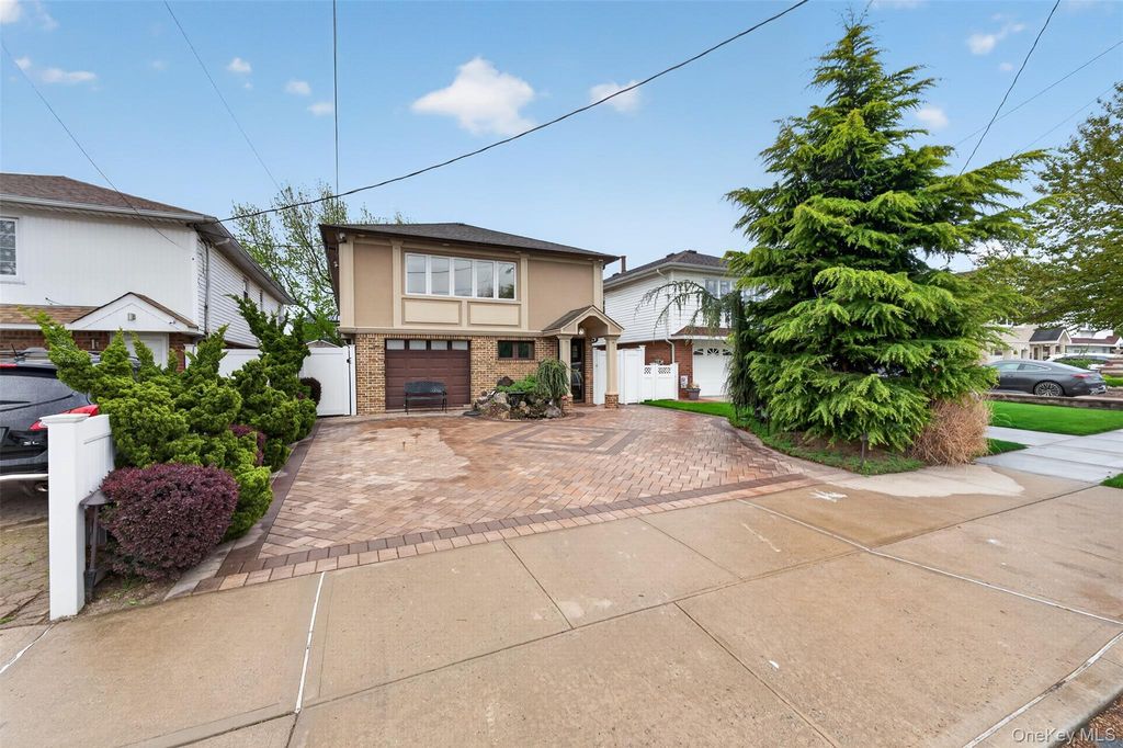 Photo of 16015 90th Street, Howard Beach, NY 11414 (MLS # 992954)