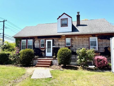 2571 Beltagh Avenue North Bellmore NY 11710
