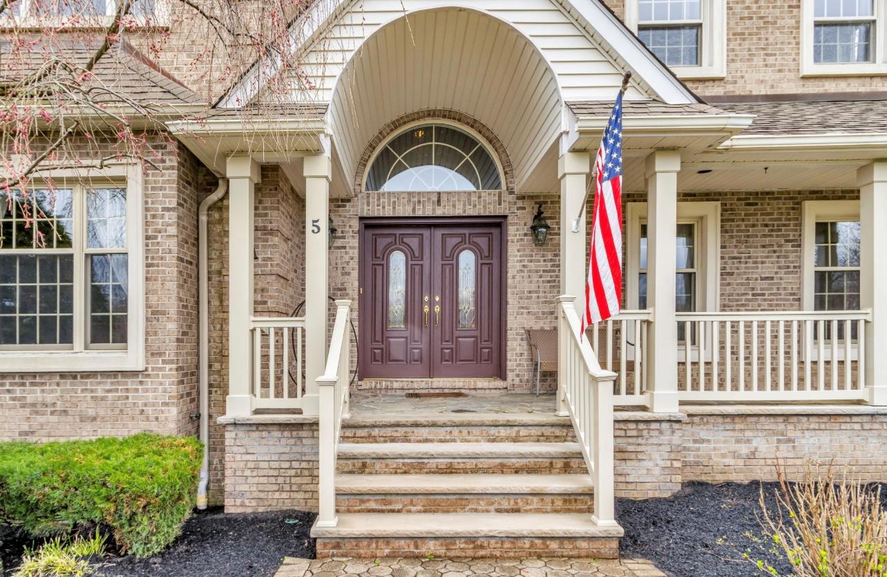 5 Pvt Lovett Court, Blauvelt, New York image 2