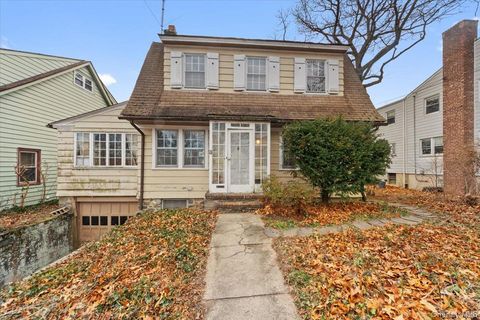 310 W 263rd Street Bronx NY 10471