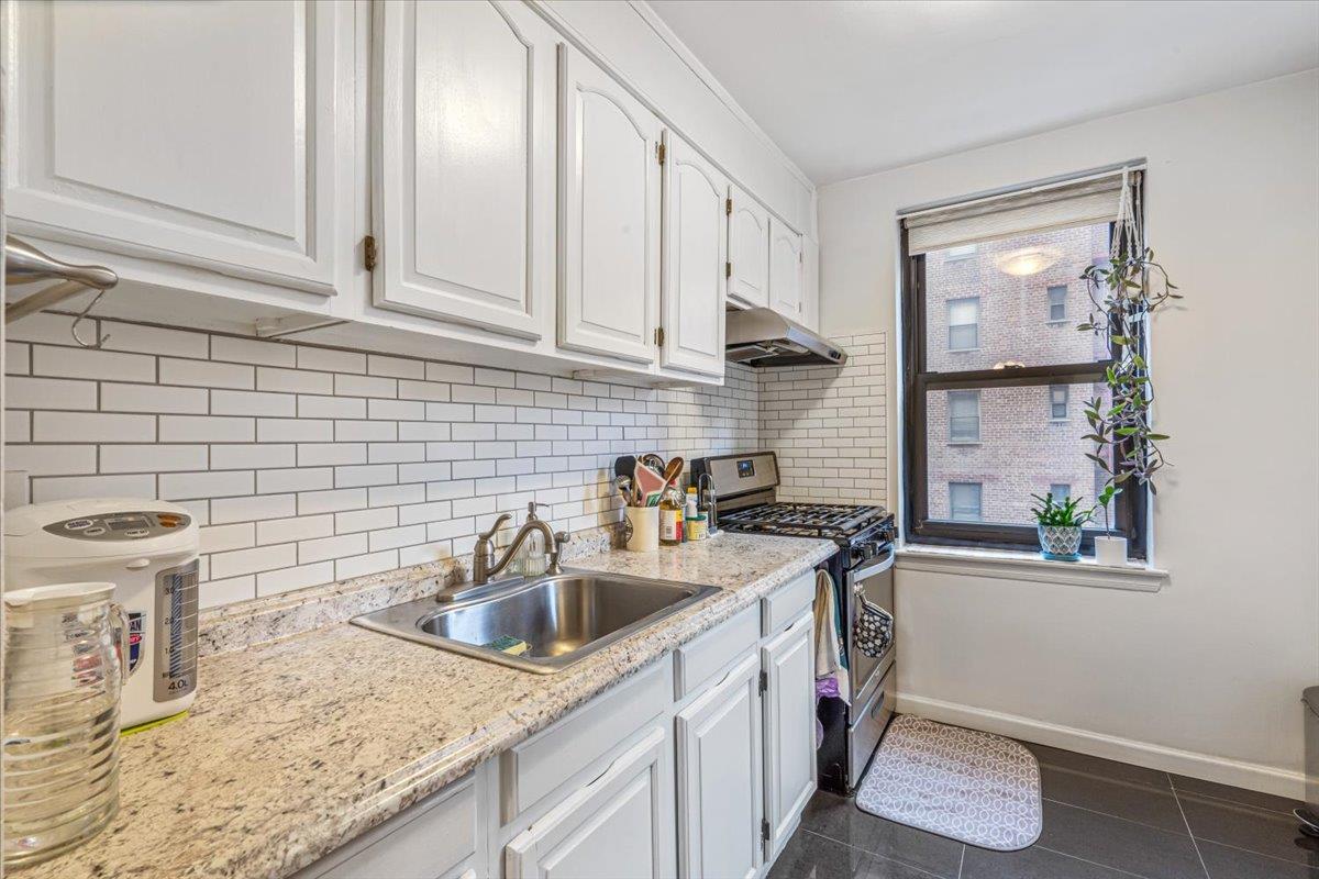 32-42 89th Street #C206, East Elmhurst, New York image 2