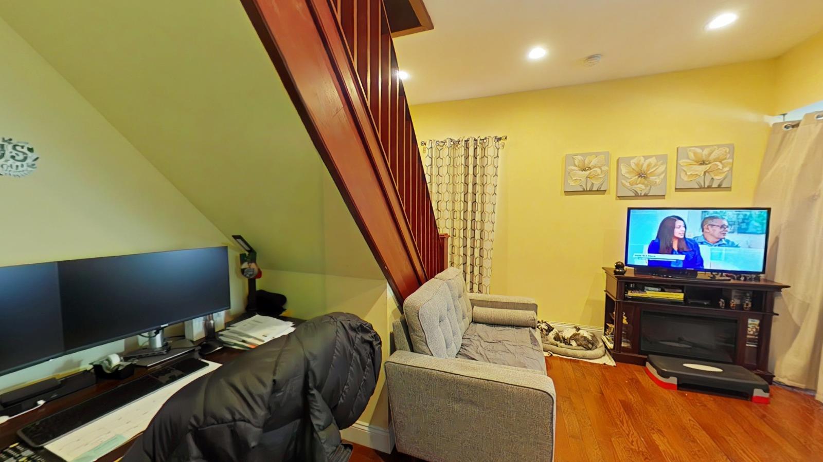 2868 Roebling Avenue