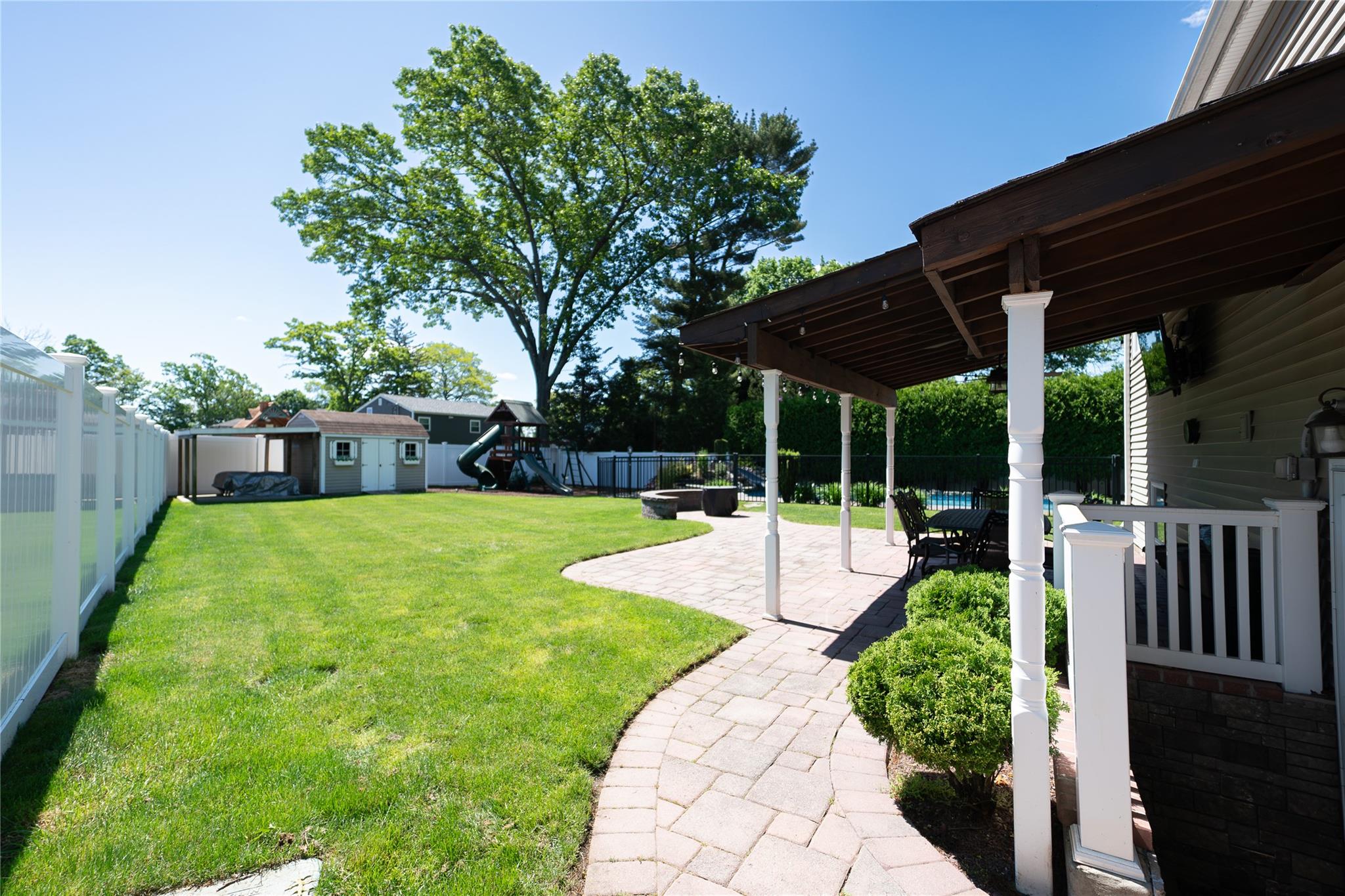 33 Woodland Avenue, Farmingdale, New York image 28