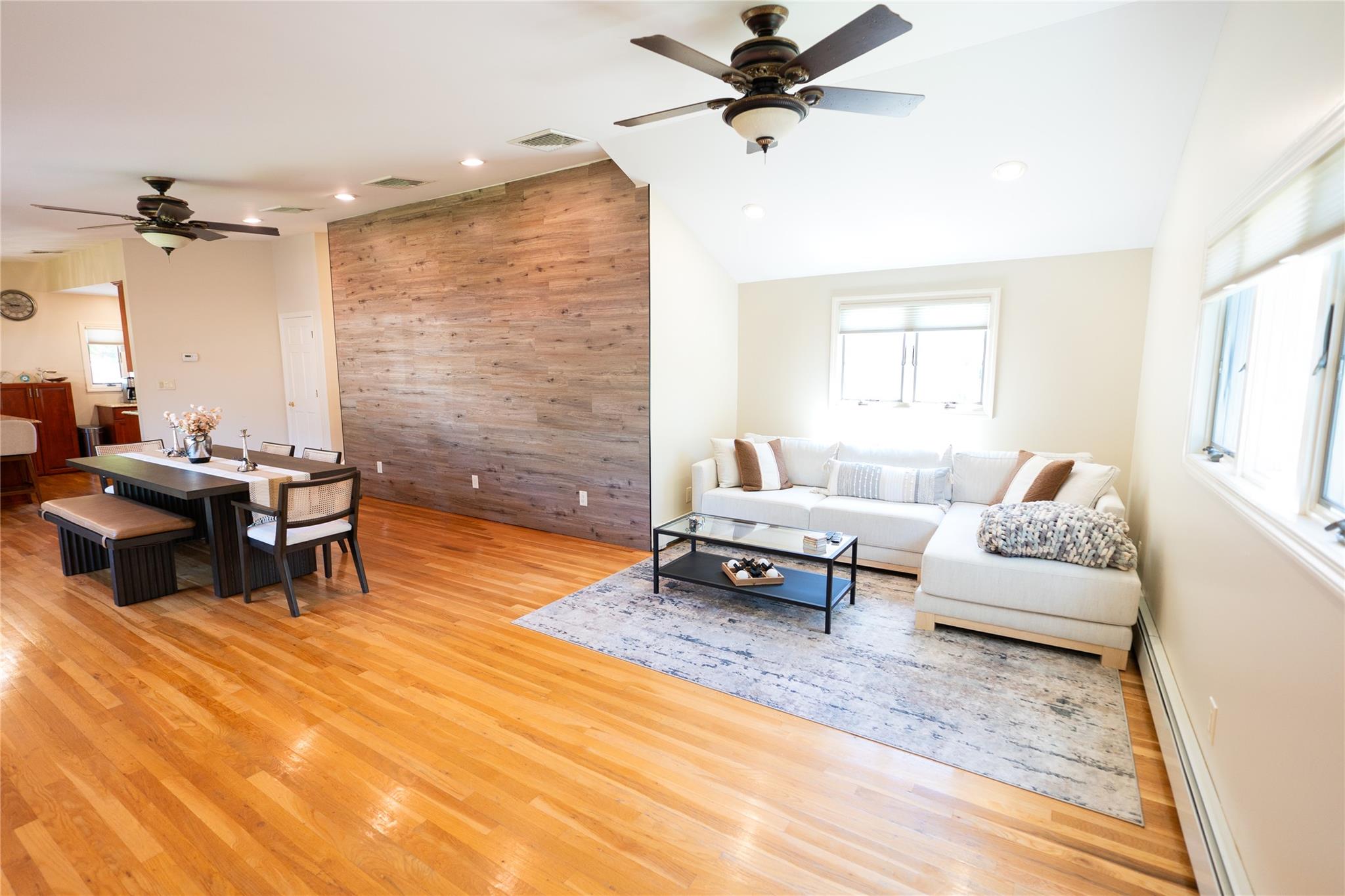 33 Woodland Avenue, Farmingdale, New York image 4