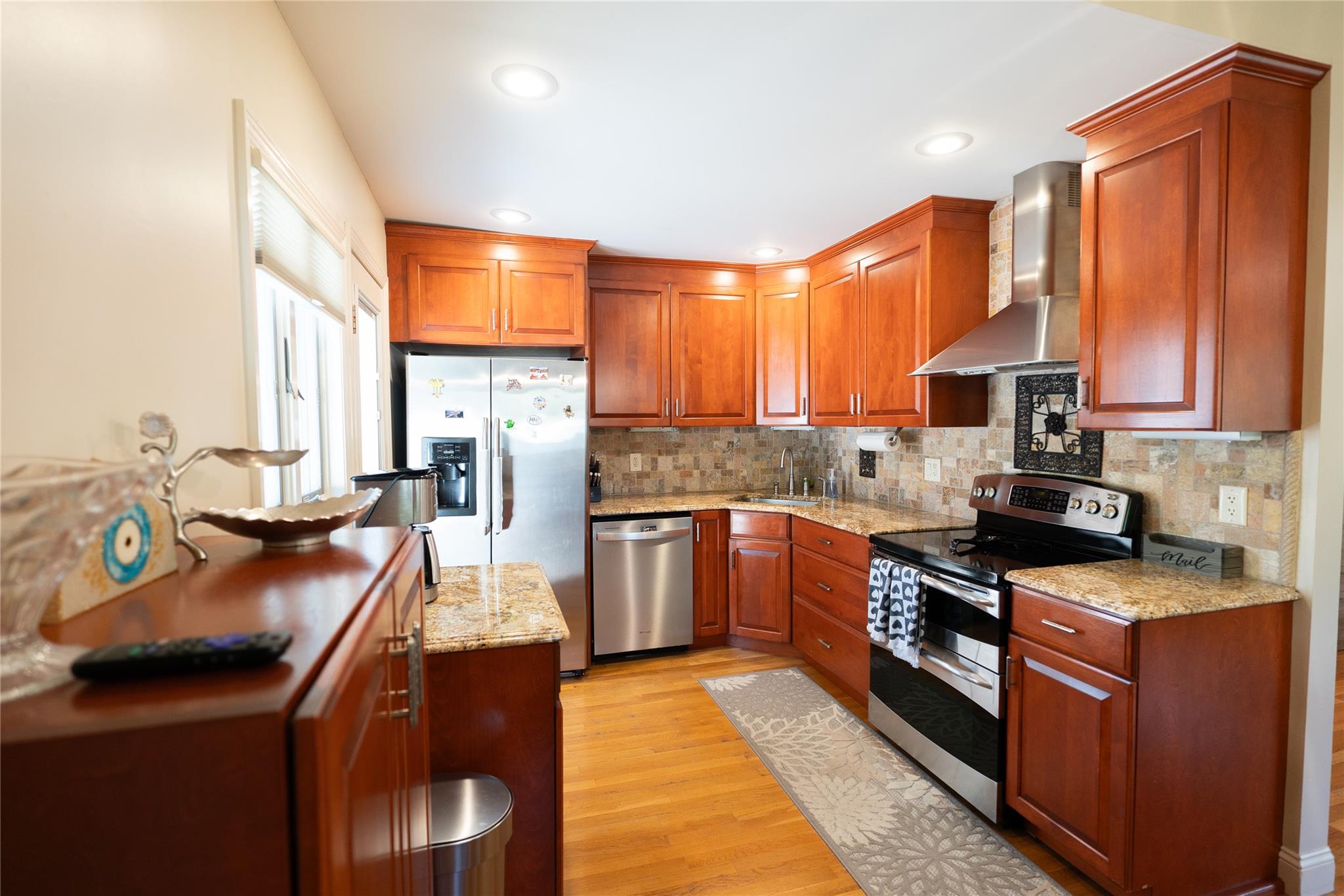 33 Woodland Avenue, Farmingdale, New York image 8