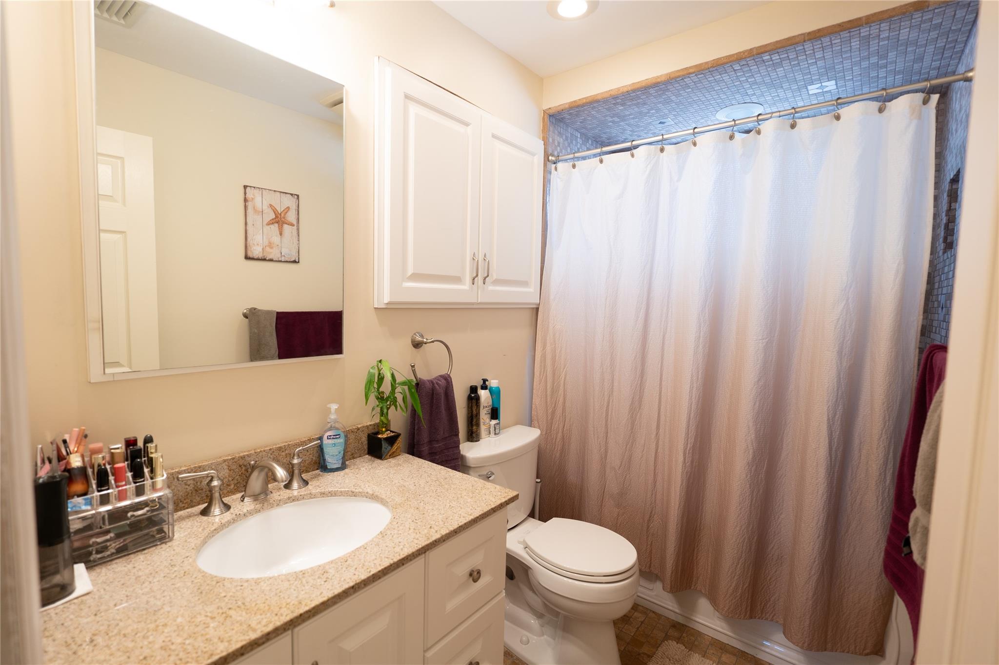 33 Woodland Avenue, Farmingdale, New York image 15